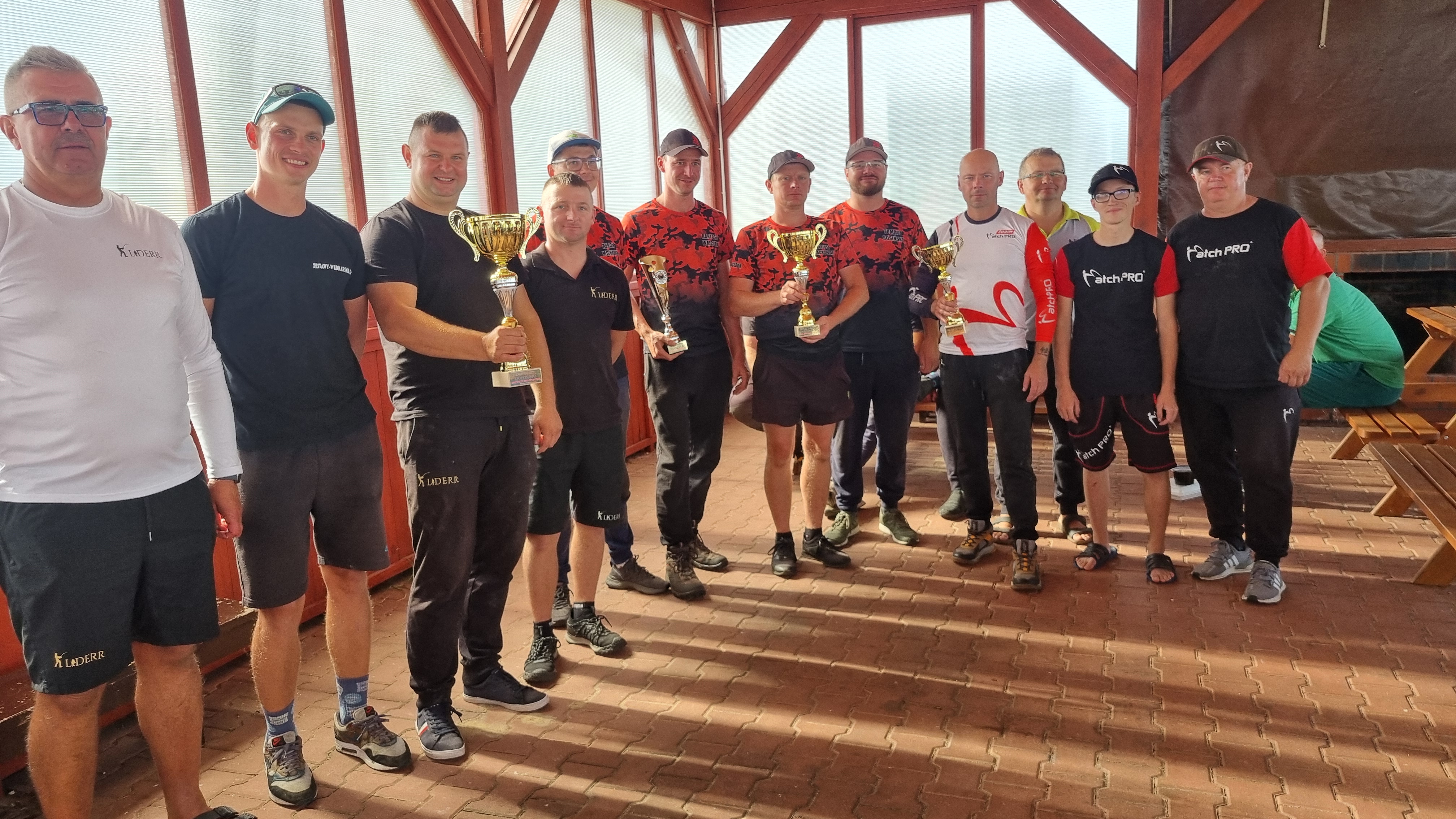 Podium drużynowe — I tura