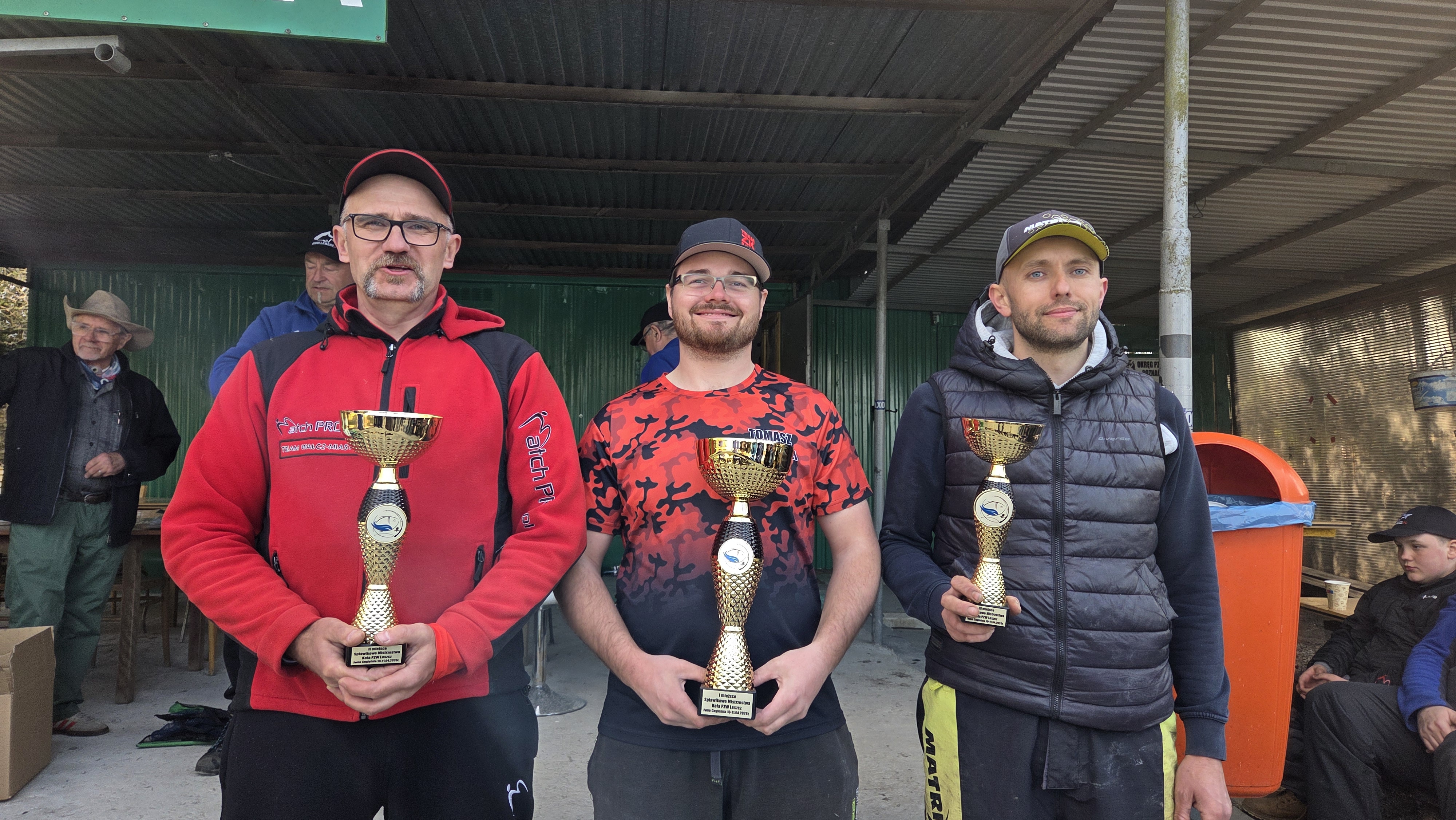 Podium — I tura